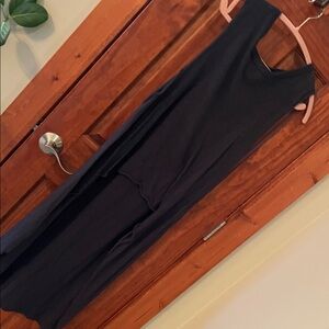 Elegant Black Sleeveless hi low top tunic